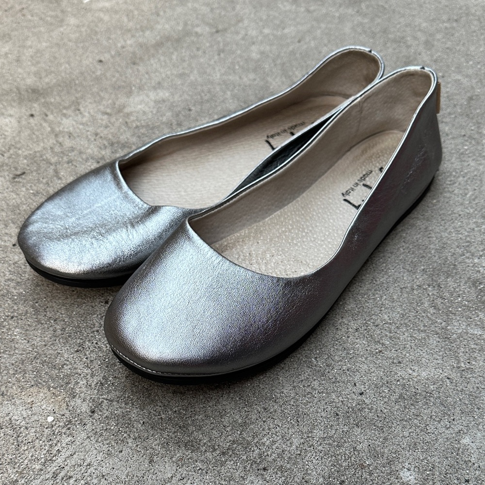 French Sole FS/NY | Women’s Size 10 Silver Italian Leather Ballet Flats